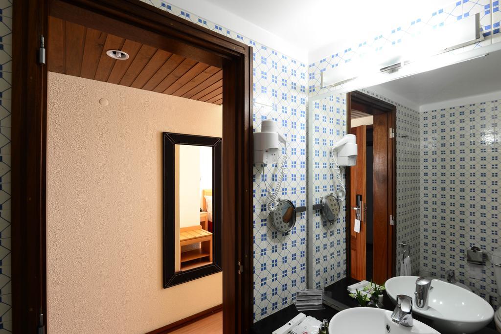多姆努诺酒店 Santiago do Cacém 客房 照片